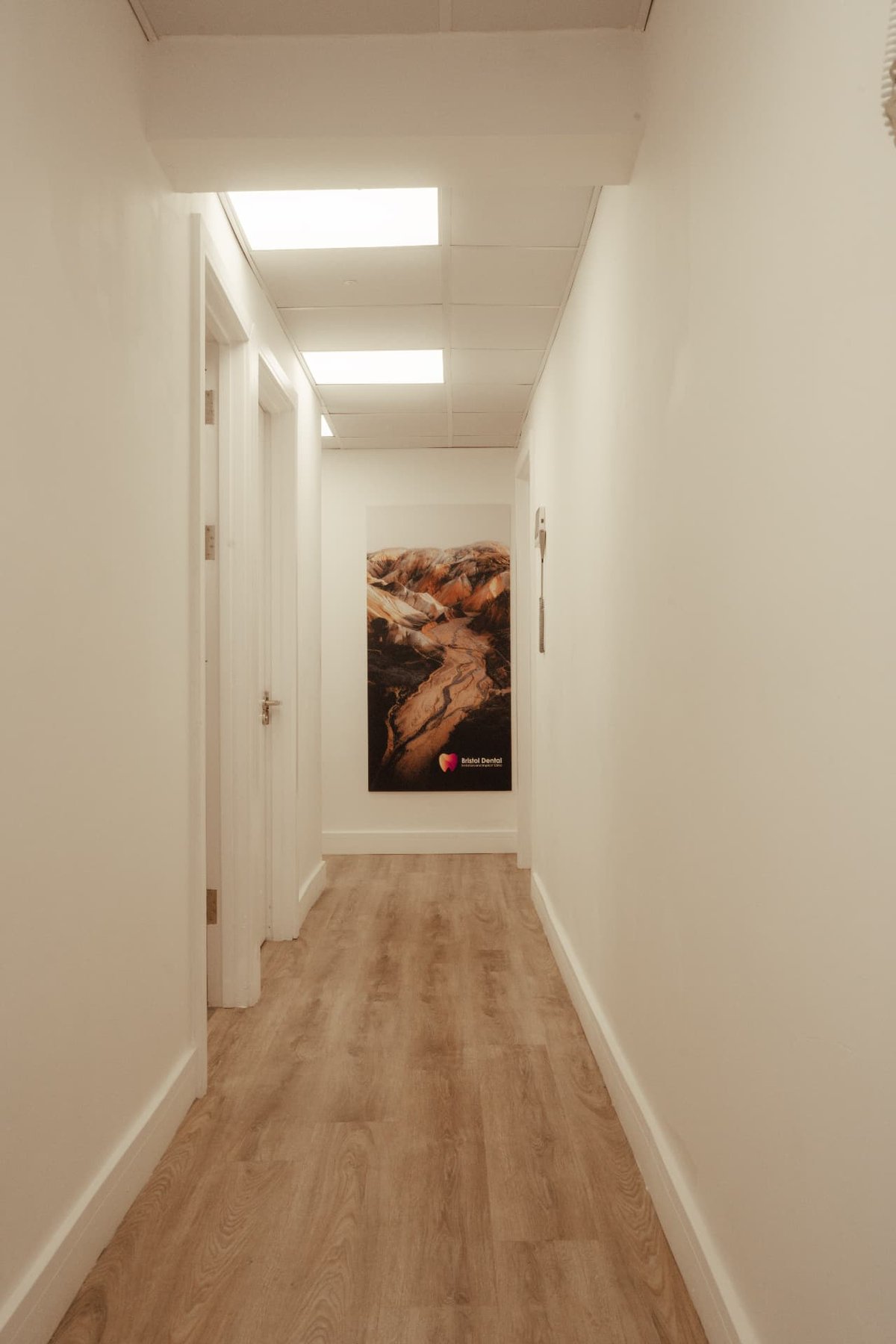 The corridor leading to the surgeries at BDSI Clinic, Bristol